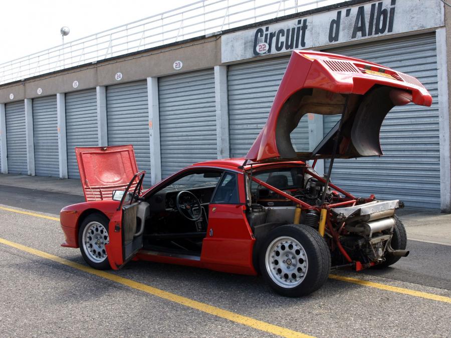  Lancia Rally 037 Stradale 1982 года  (фото 14 из 16)